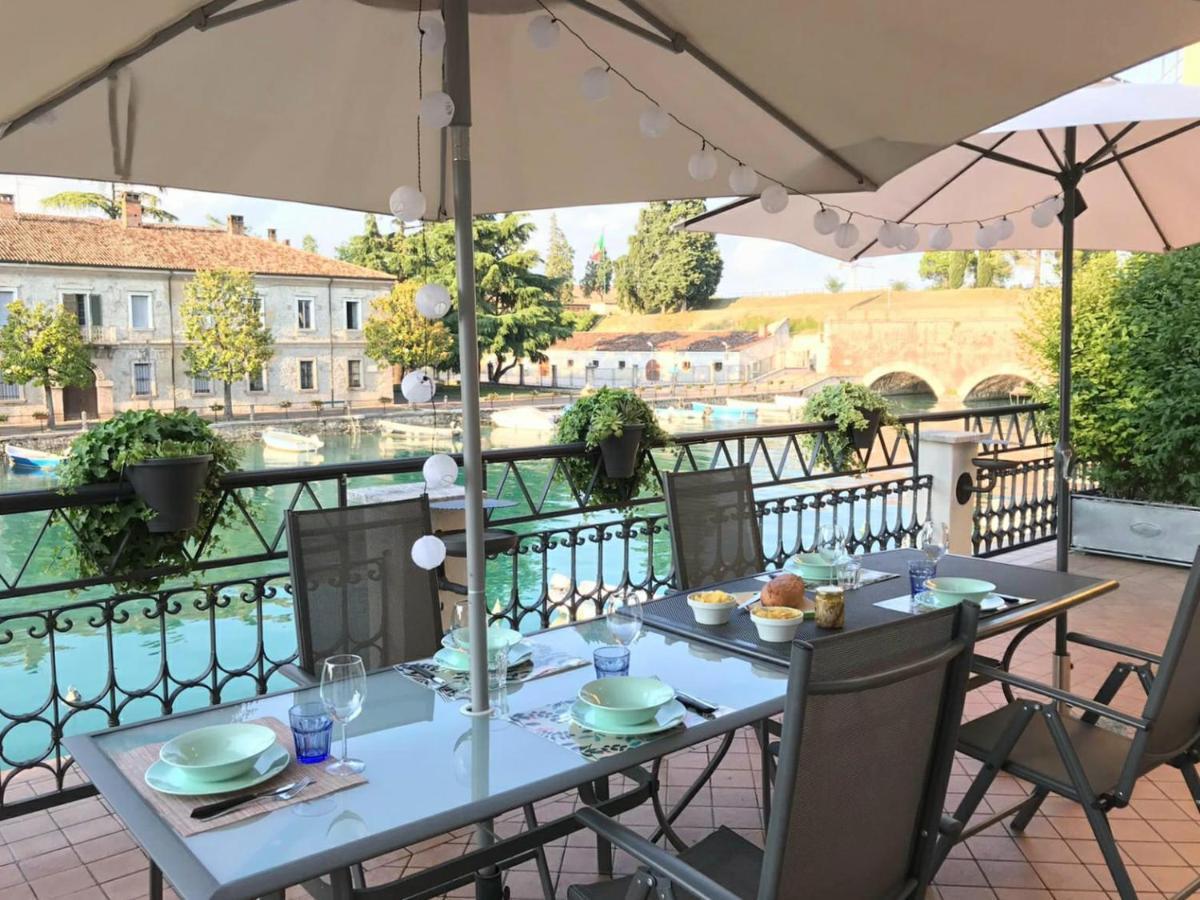 Fiori Sull'Acqua Apartments 페스키에라델가르다 외부 사진