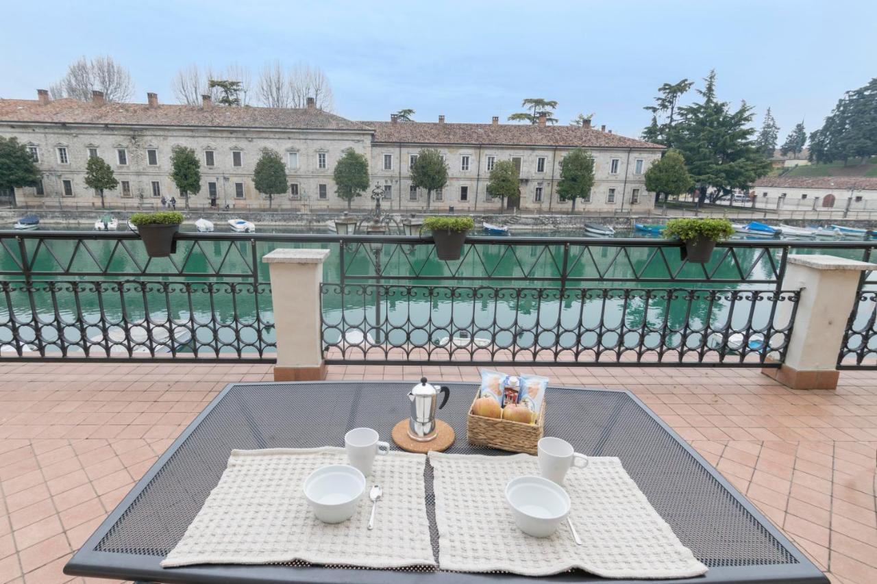 Fiori Sull'Acqua Apartments 페스키에라델가르다 외부 사진