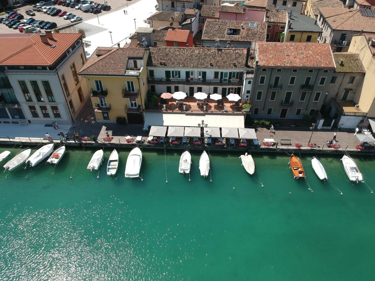 Fiori Sull'Acqua Apartments 페스키에라델가르다 외부 사진