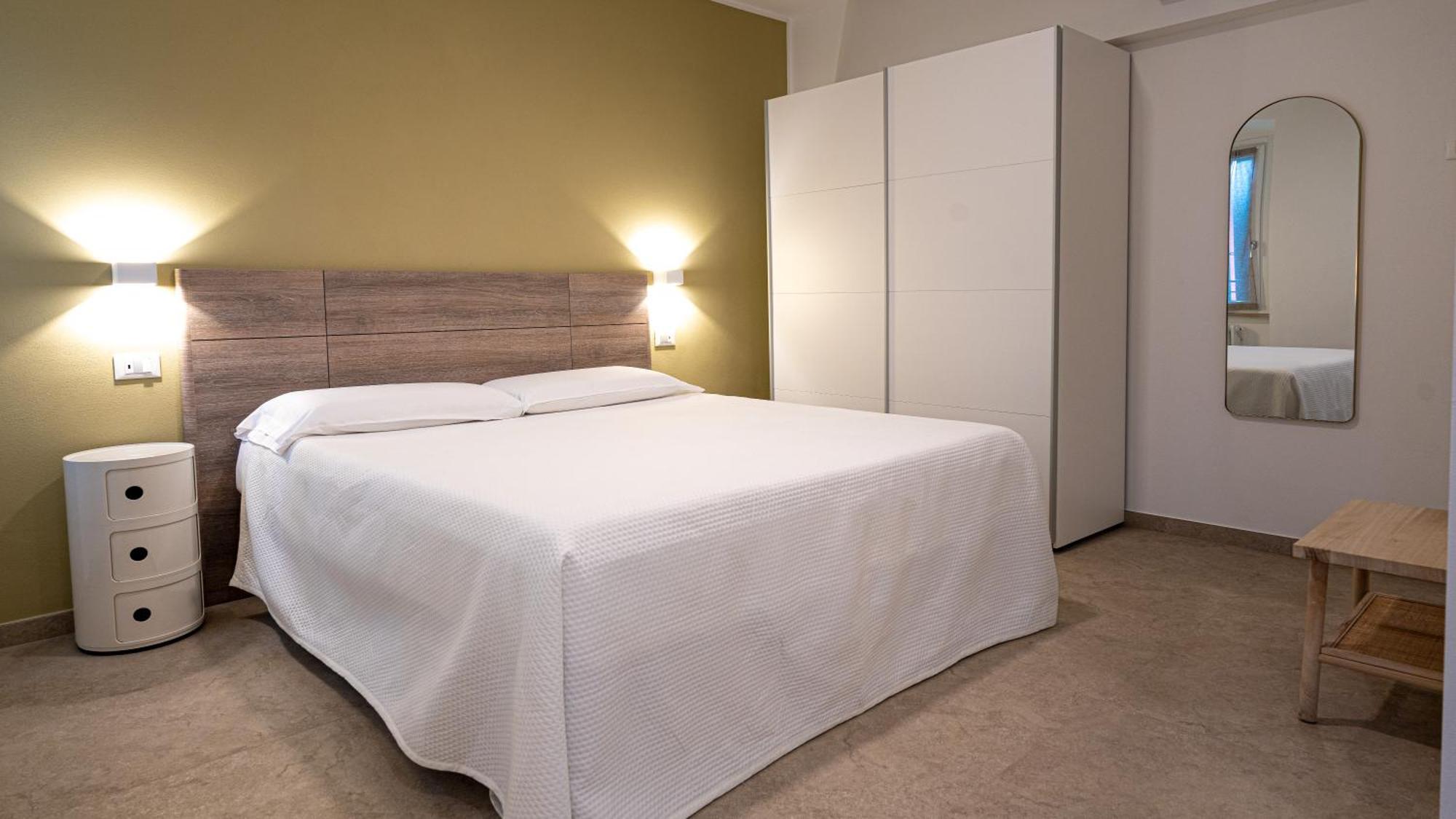 Fiori Sull'Acqua Apartments 페스키에라델가르다 외부 사진