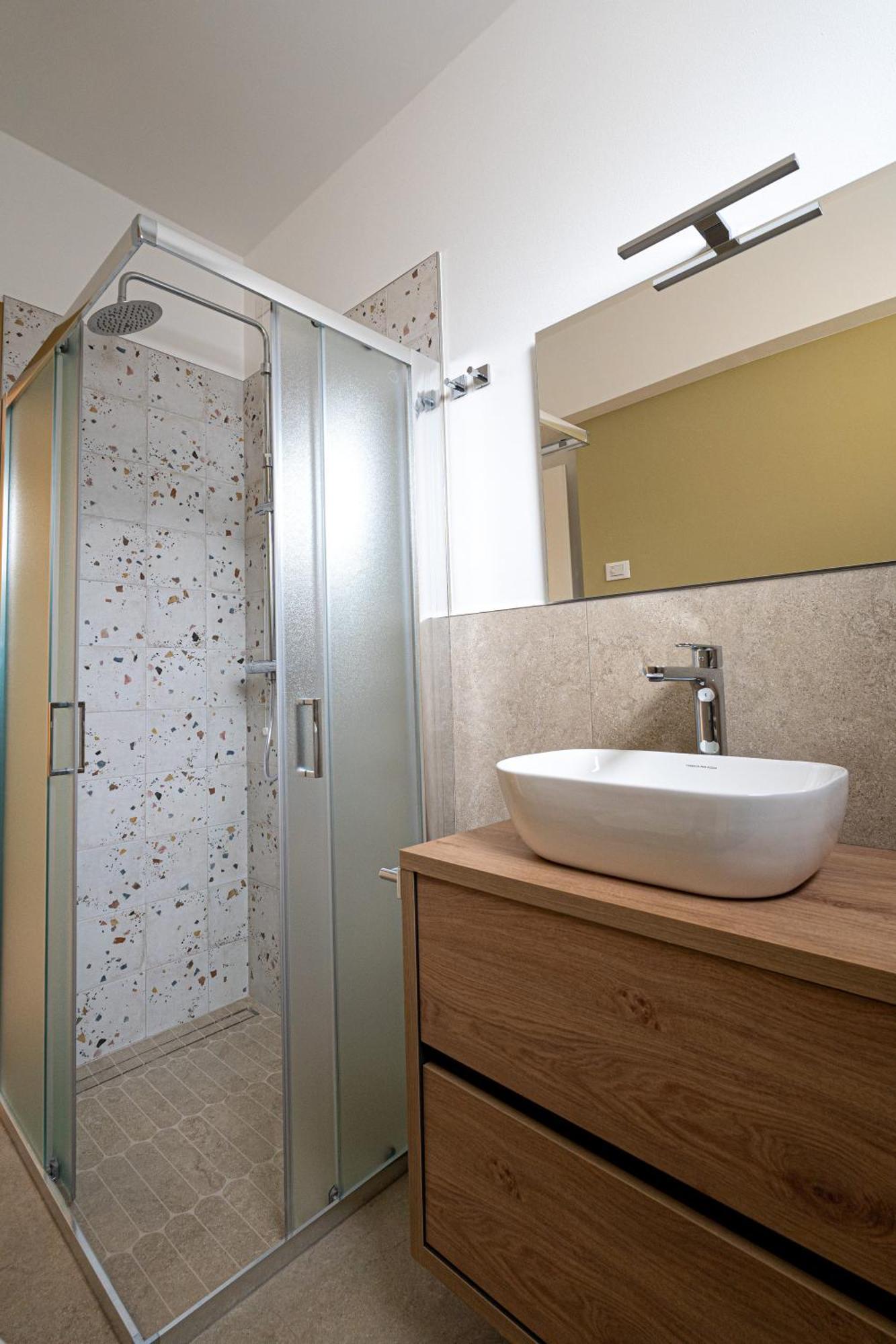Fiori Sull'Acqua Apartments 페스키에라델가르다 외부 사진